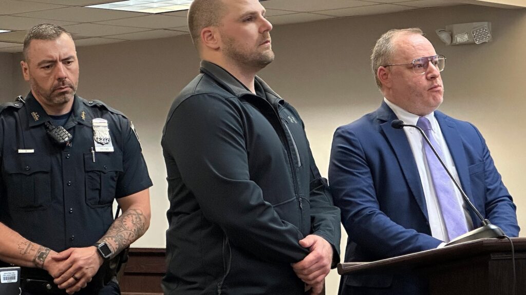 Former New York prison guard sentenced to 15 years for beating death of inmate