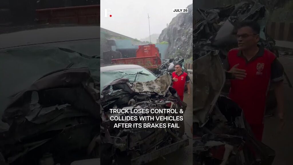 India: Truck Rams Over 25 Vehicles at Mumbai-Pune Expressway, Kills One | Subscribe to Firstpost