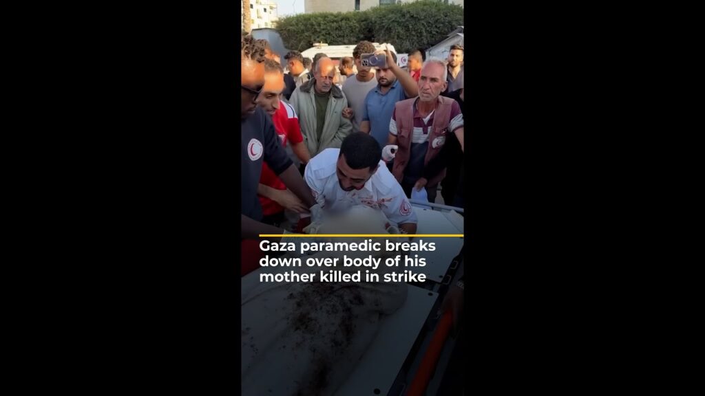 Gaza paramedic realises woman killed in air attack is his mother | AJ #shorts