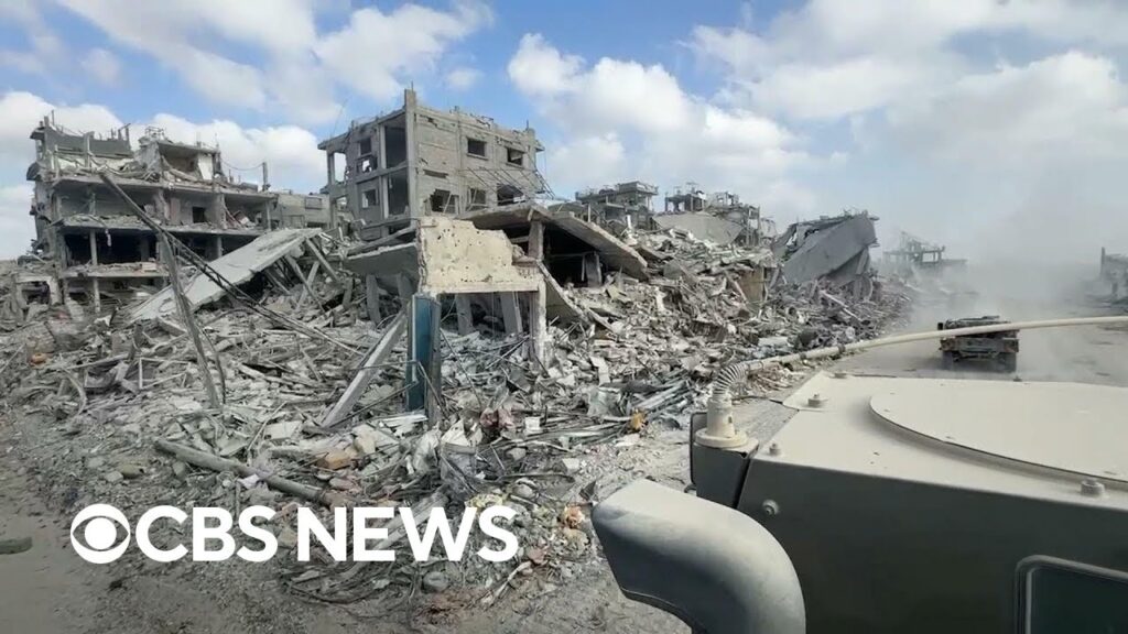 Airstrikes in Gaza kill 14; Israeli forces show tunnel system