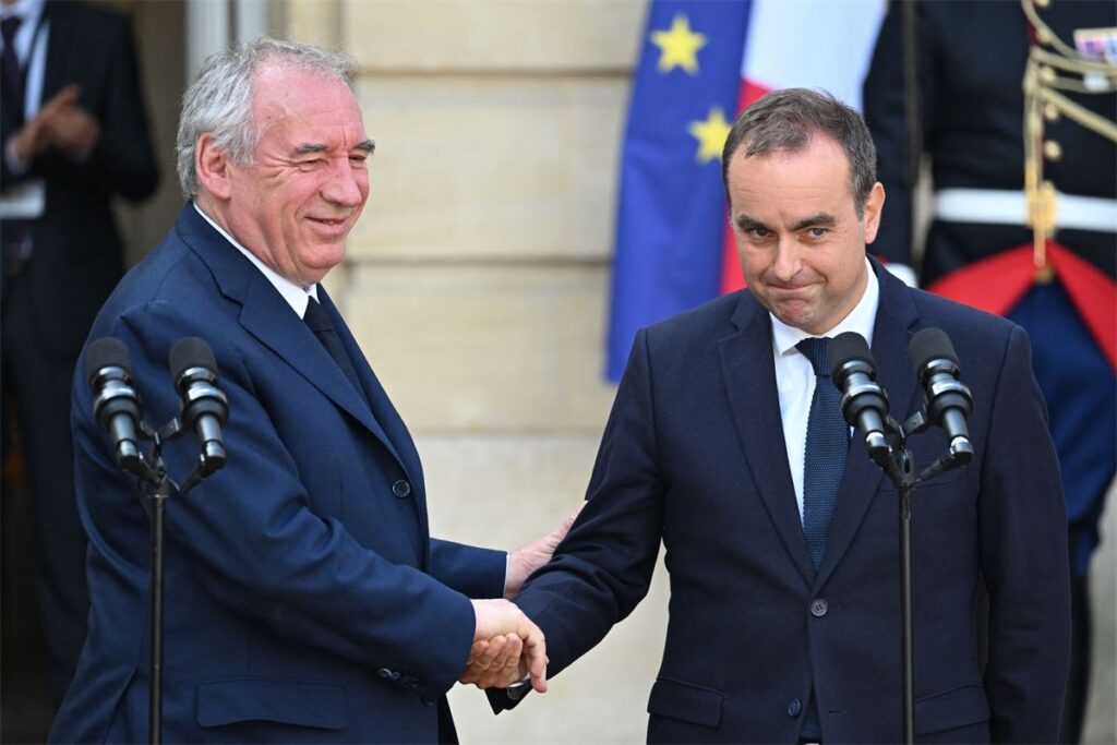 French politics stability struggles haunt Macron