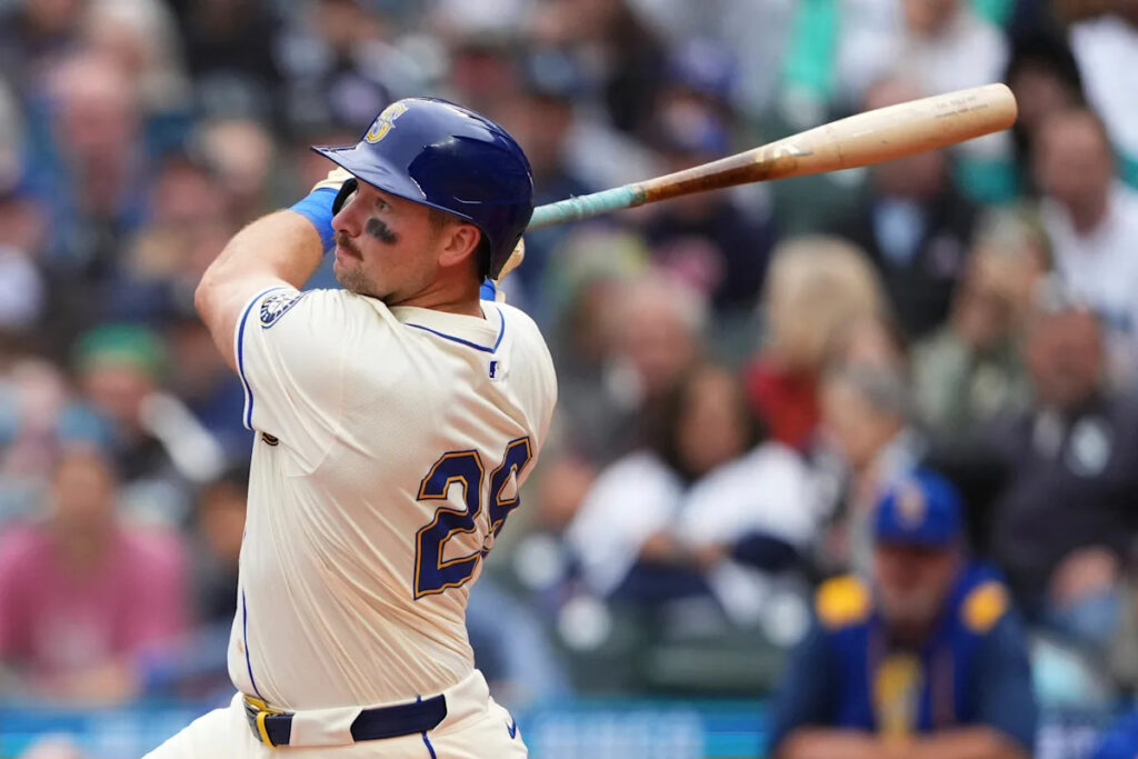 Cal Raleigh home run tracker: Mariners’ slugger reaches 56 homers on 2-HR night, ties Ken Griffey Jr. for franchise record