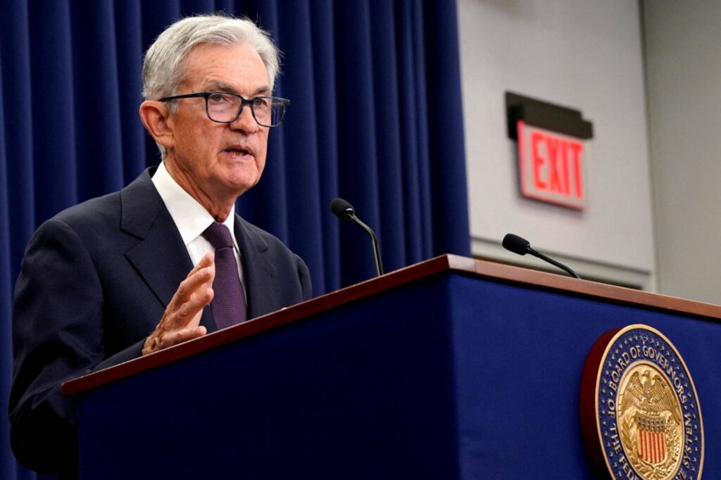 Powell rallies Fed colleagues as economic and political risks grow