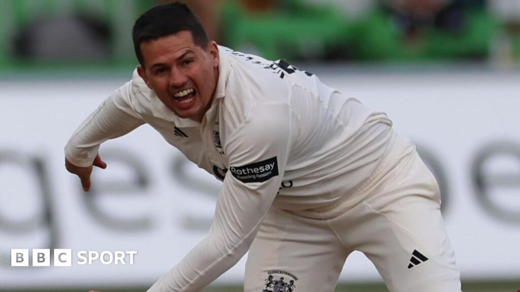 Graeme van Buuren: Gloucestershire all-rounder extends deal until 2027