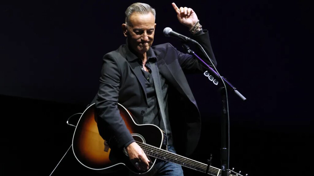 Bruce Springsteen get political at ‘Deliver Me From Nowhere’