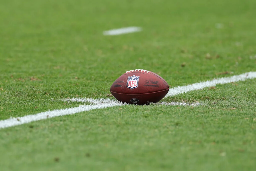 NFL preseason news, live updates: Teams get in final practices after setting 53-man rosters ahead of Week 1