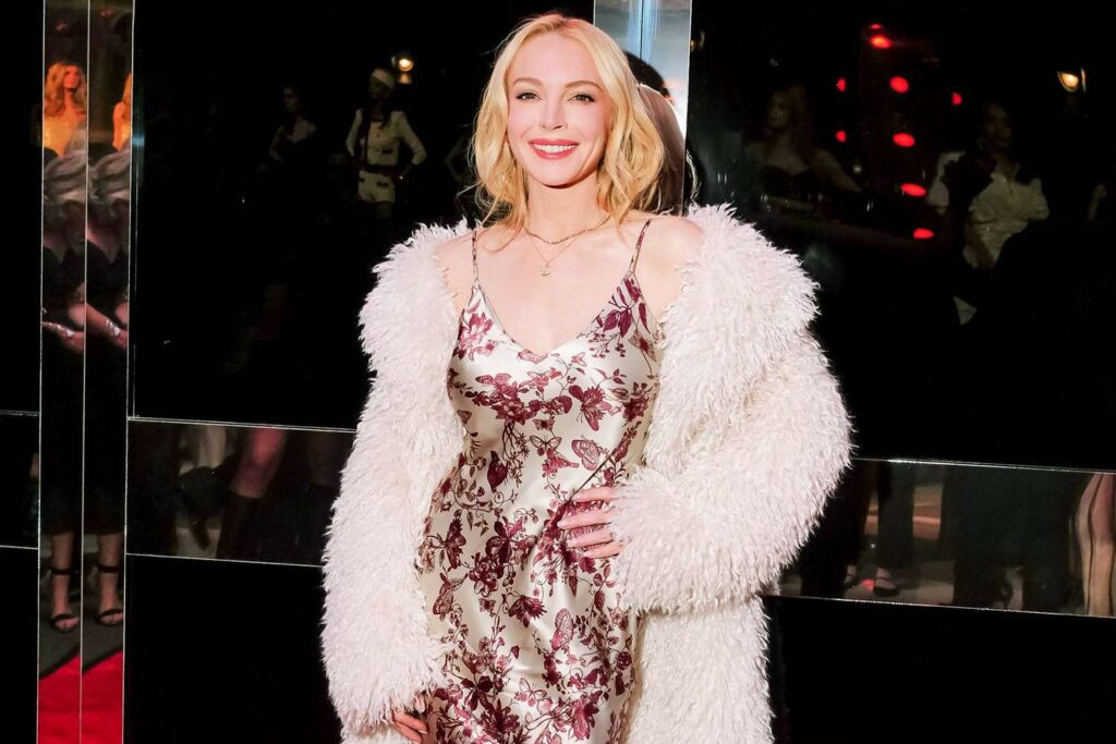 Best Celebrity Red Carpet Style Photos: Updated Daily