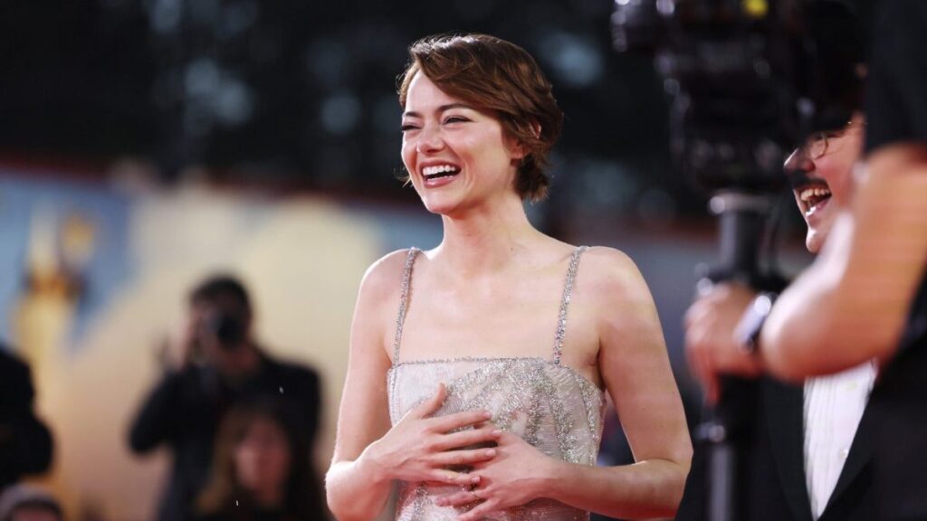 Standing ovations at film festivals are a scam