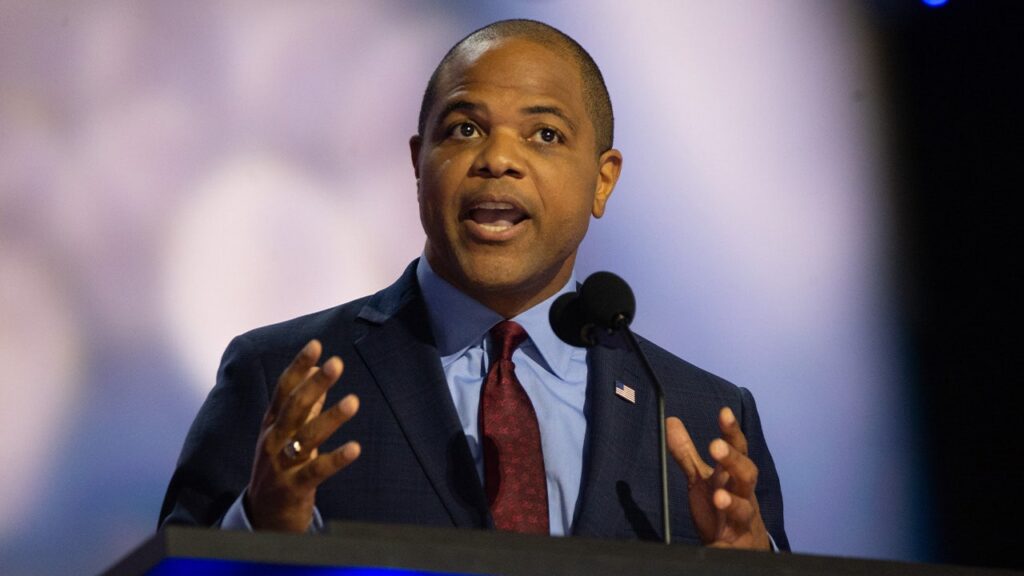 Dallas mayor sounds alarm on political violence after ICE gunman attack