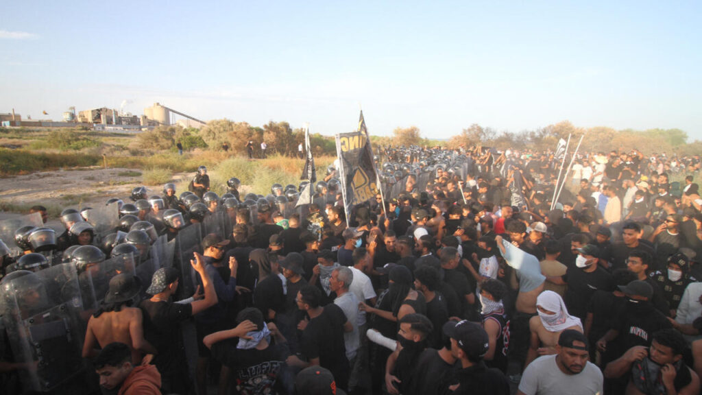 Tunisians rally for closure of chemical factory blamed for spike in poisonings