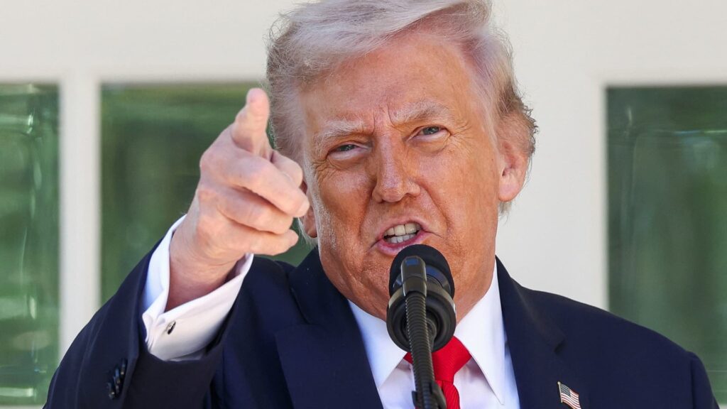 Trump wants 0 million from DOJ for investigating him: NYT