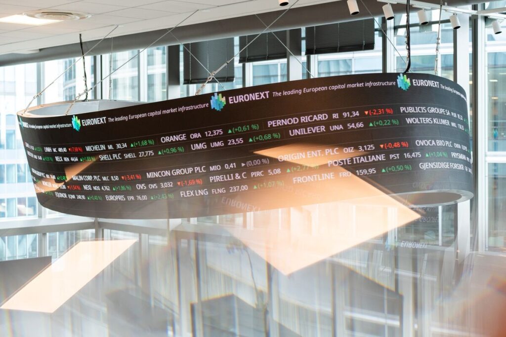 World Economy Latest: French Markets Recover After Week of Political Drama