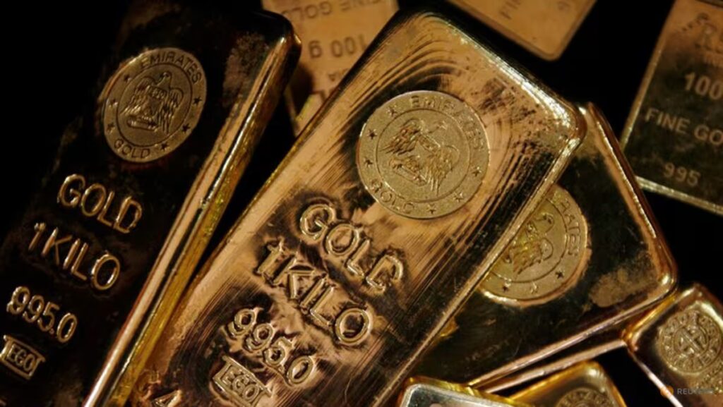 Gold builds on historic rally, soars past US,000 an ounce for first time
