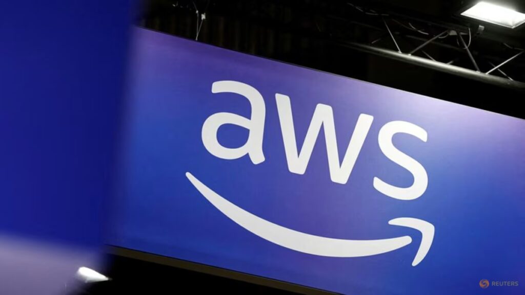 Amazon’s cloud unit reports outage; several websites down