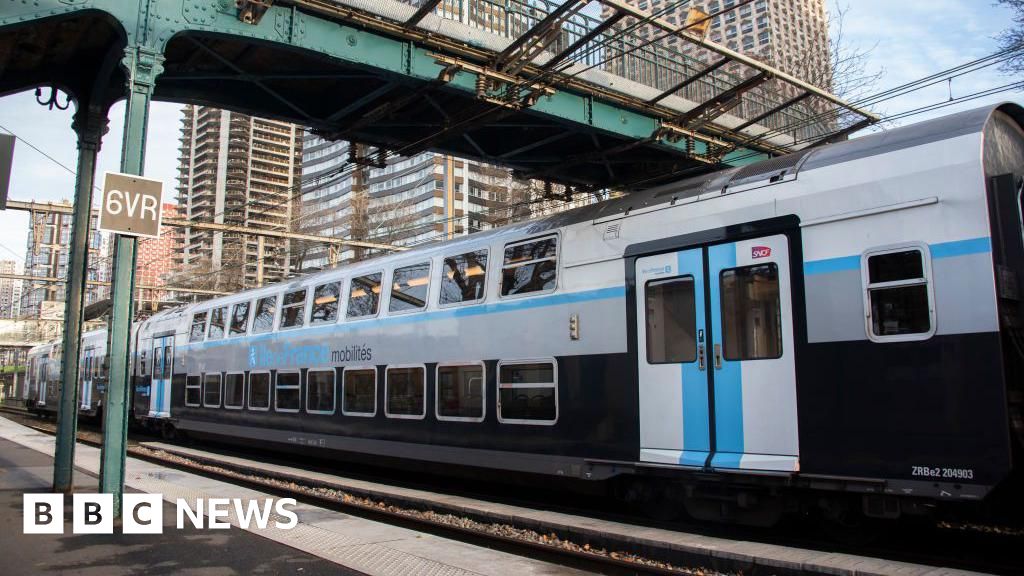 Man arrested after viral video of alleged attempted rape on Paris train Man arrested after viral video of alleged attempted rape on Paris train