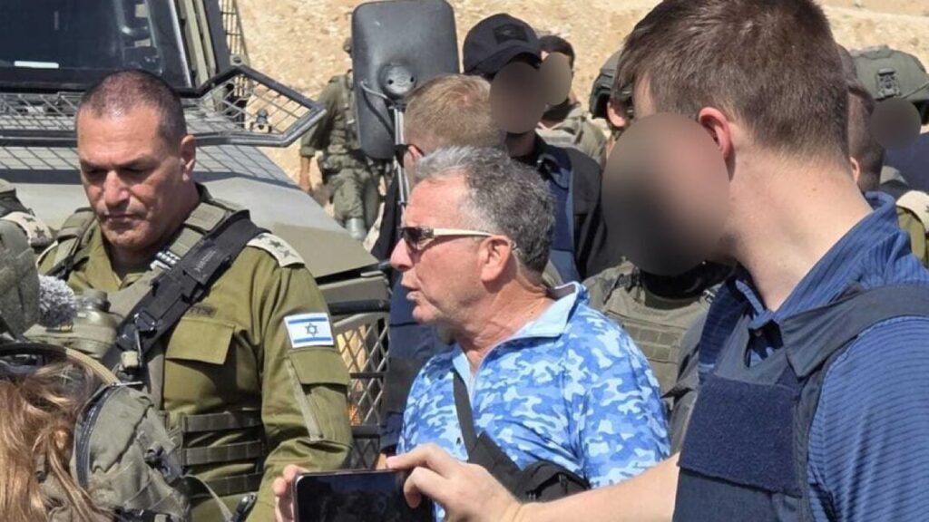 Witkoff visits Gaza base as ceasefire holds and displaced Palestinians return home